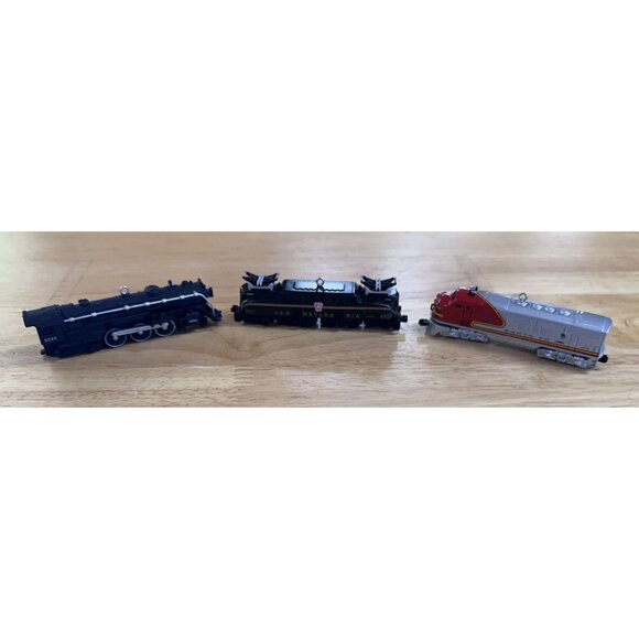 Set of 3 Hallmark Keepsake Train Ornaments From the 1990s Vgc - Picture 7 of 8